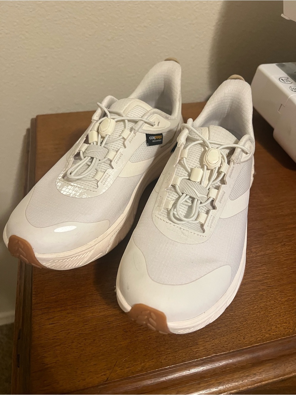 Hoka Women’s Transport 2.